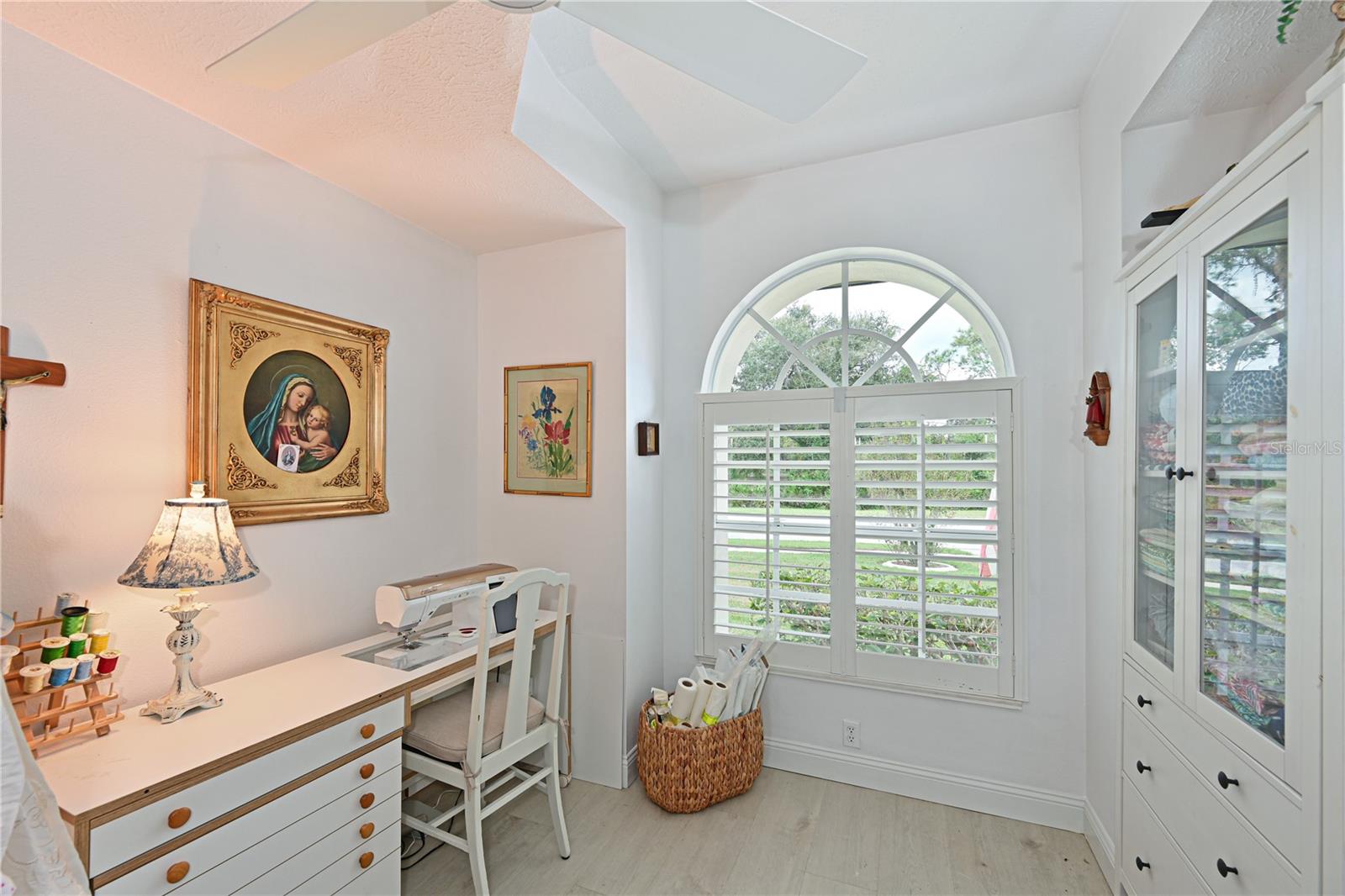 Image 38 of 89 For 6415 Turners Gap Road