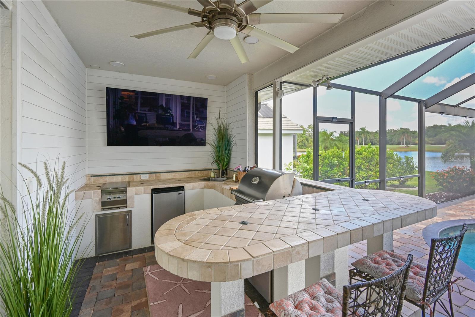 Image 40 of 89 For 6415 Turners Gap Road