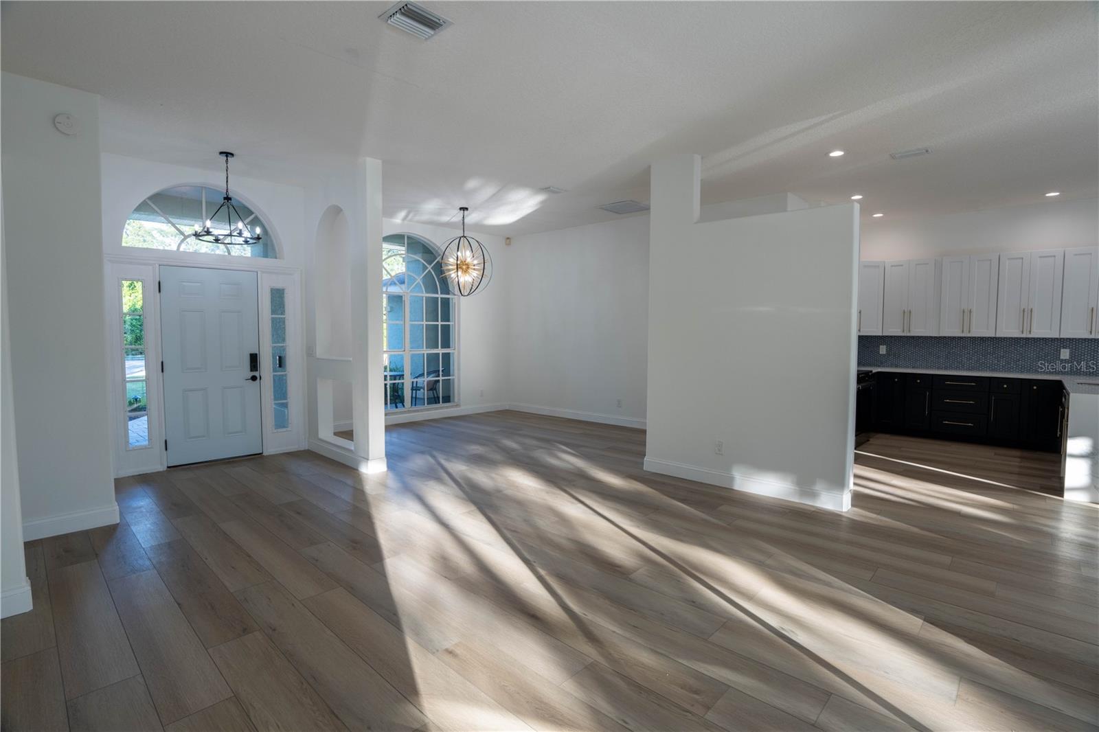 Image 12 of 64 For 5402 60th Street E