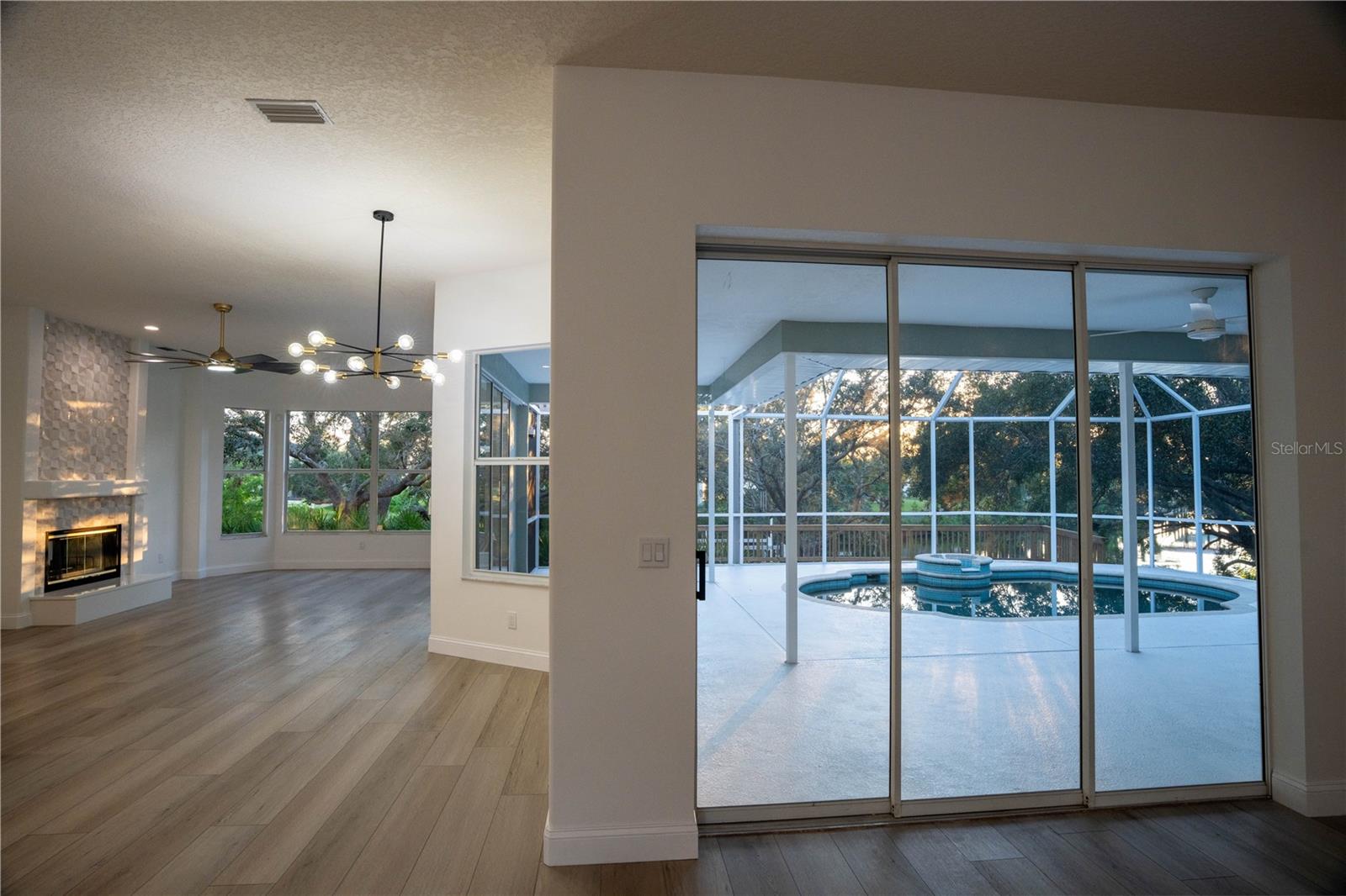Image 14 of 64 For 5402 60th Street E