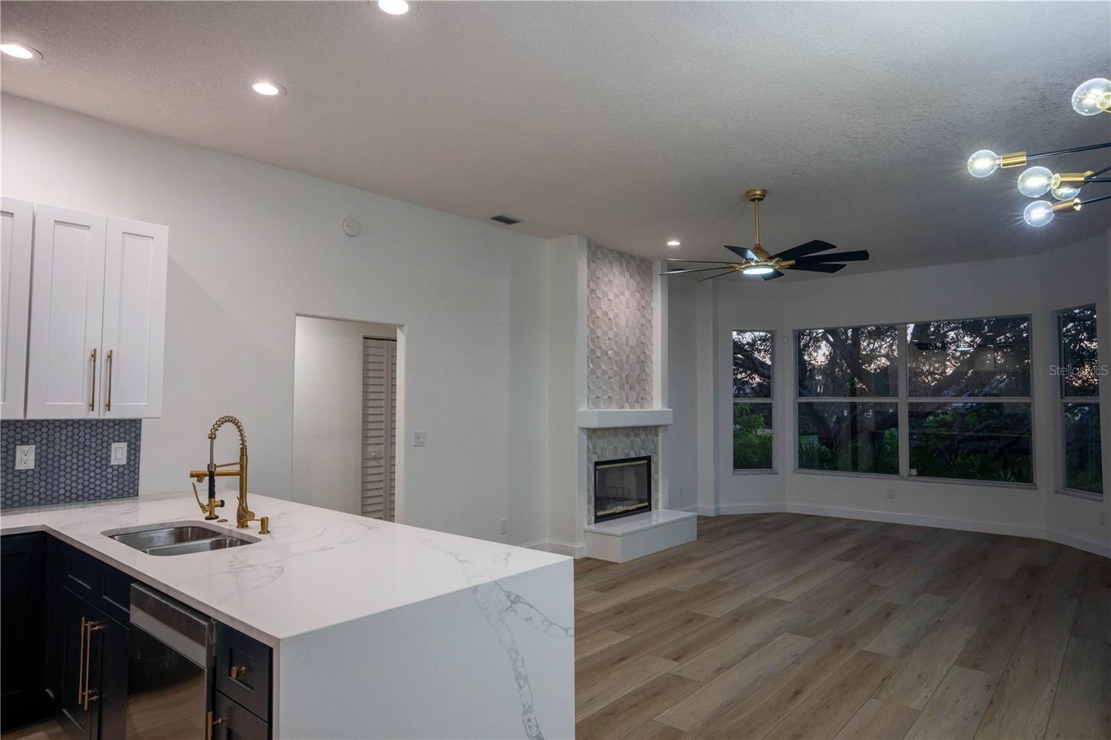 Image 15 of 64 For 5402 60th Street E