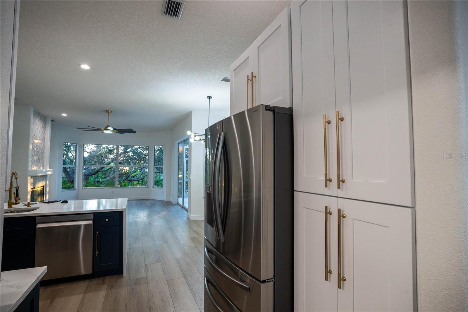 Image 18 of 64 For 5402 60th Street E