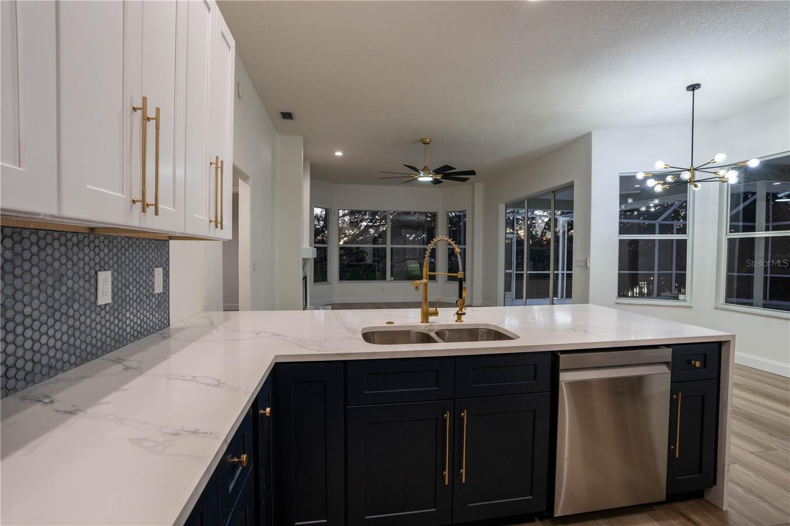 Image 20 of 64 For 5402 60th Street E