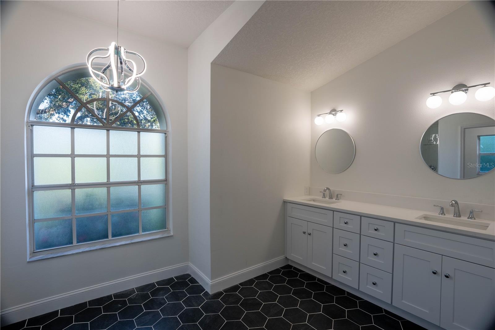 Image 29 of 64 For 5402 60th Street E
