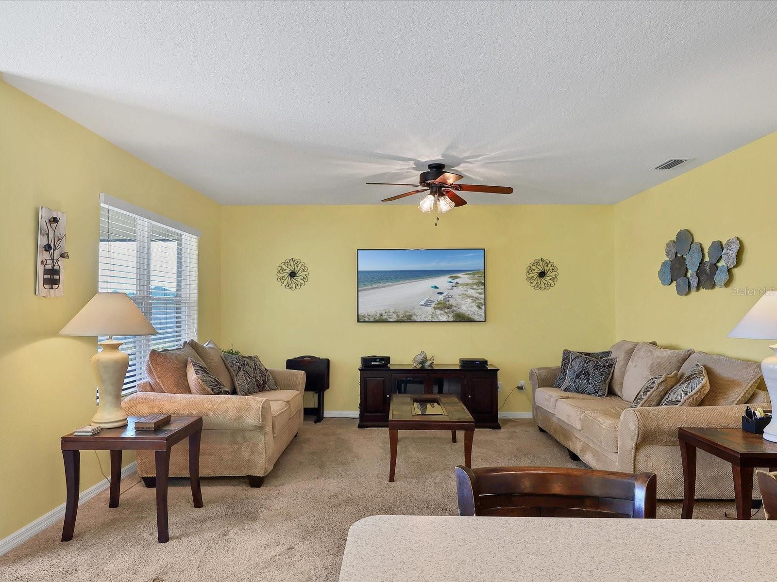 Image 7 of 52 For 431 Gris Sky Lane