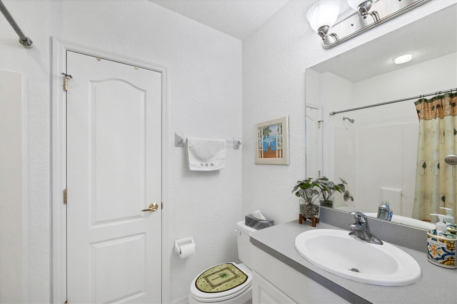 Image 22 of 60 For 4206 Vicenza Drive C24