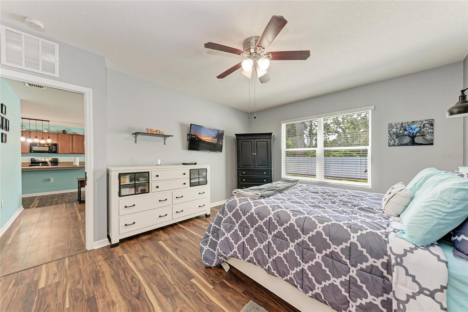Image 17 of 47 For 5809 71st Street E