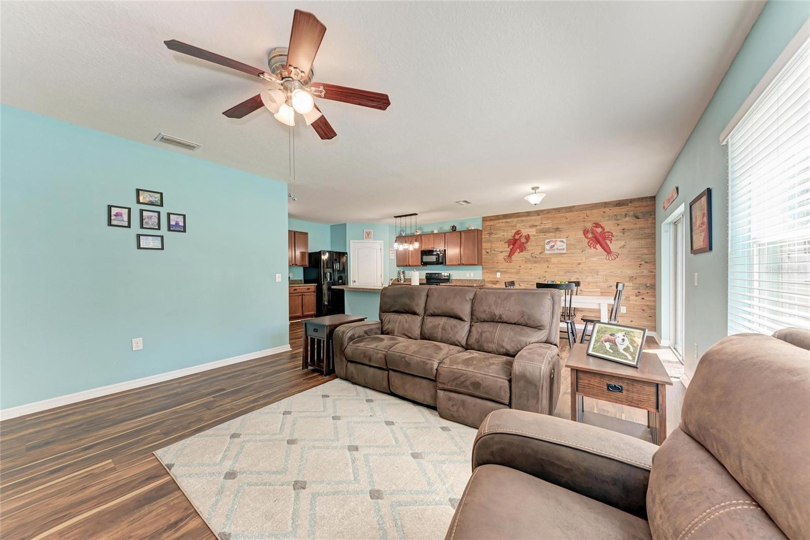 Image 9 of 47 For 5809 71st Street E
