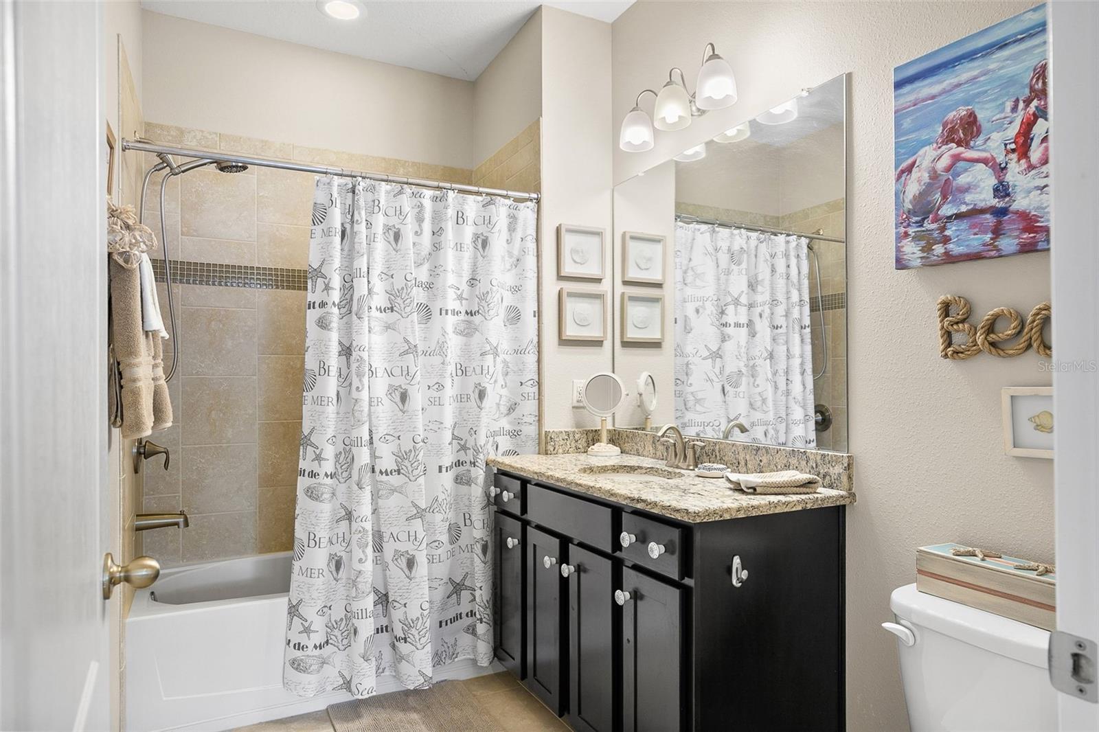 Image 20 of 23 For 8423 Karpeal Drive 1