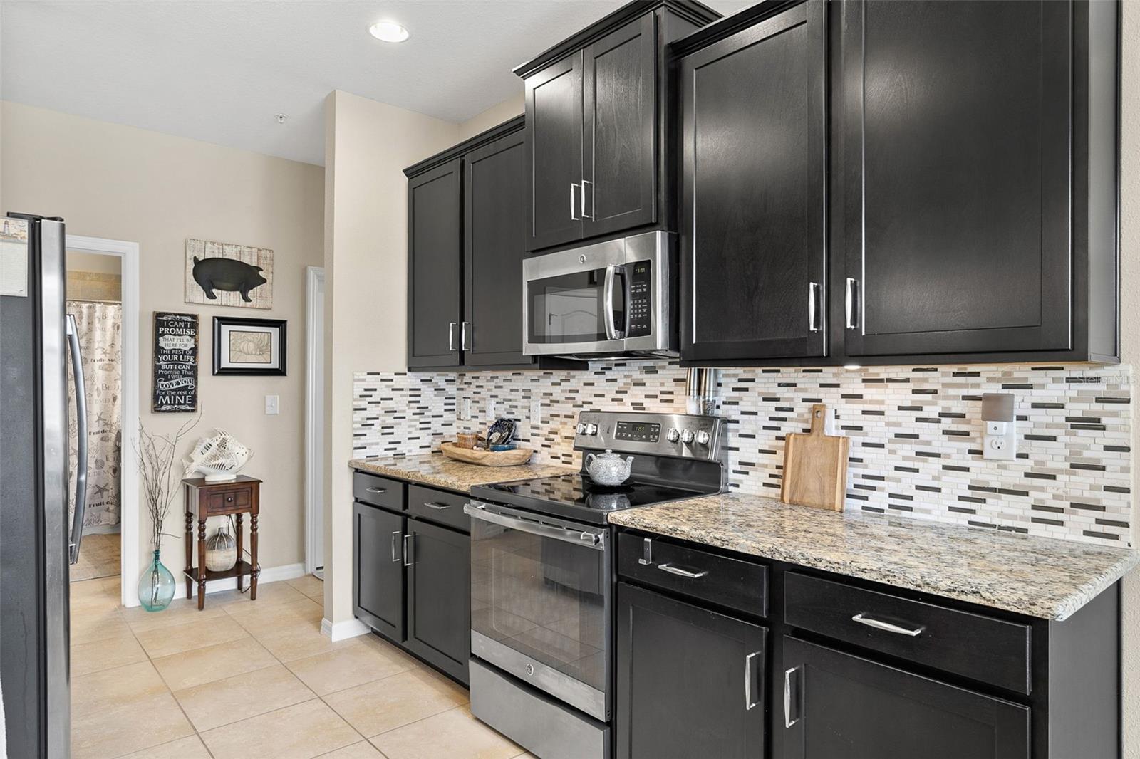 Image 5 of 23 For 8423 Karpeal Drive 1