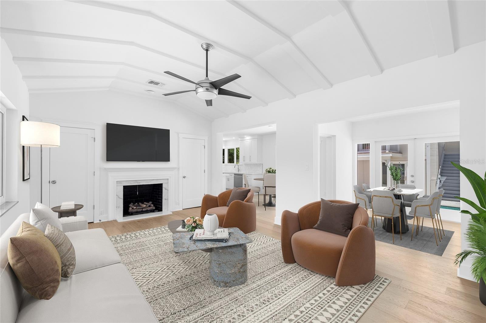 Image 4 of 65 For 860 Snell Isle Boulevard Ne