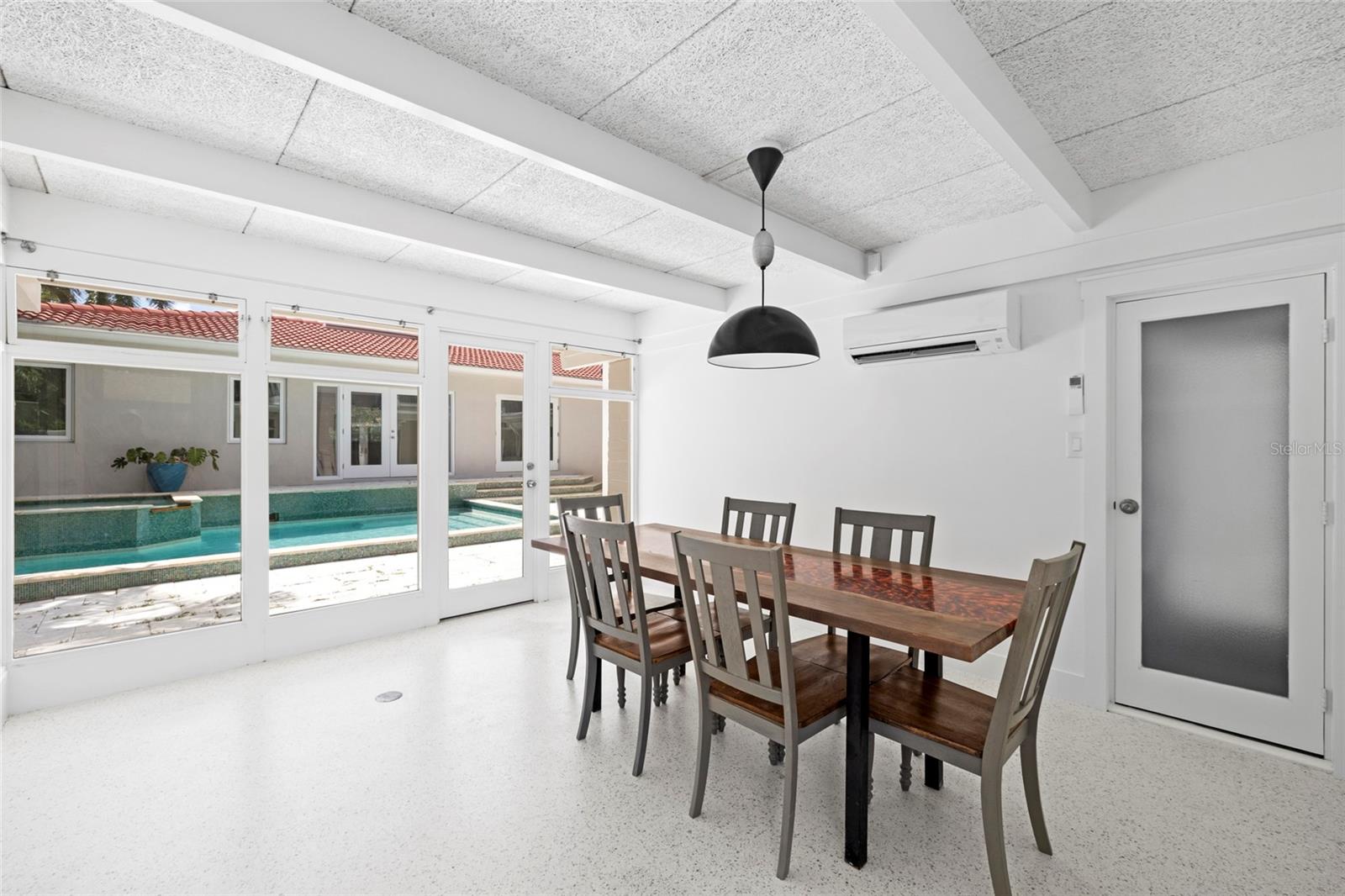 Image 47 of 65 For 860 Snell Isle Boulevard Ne