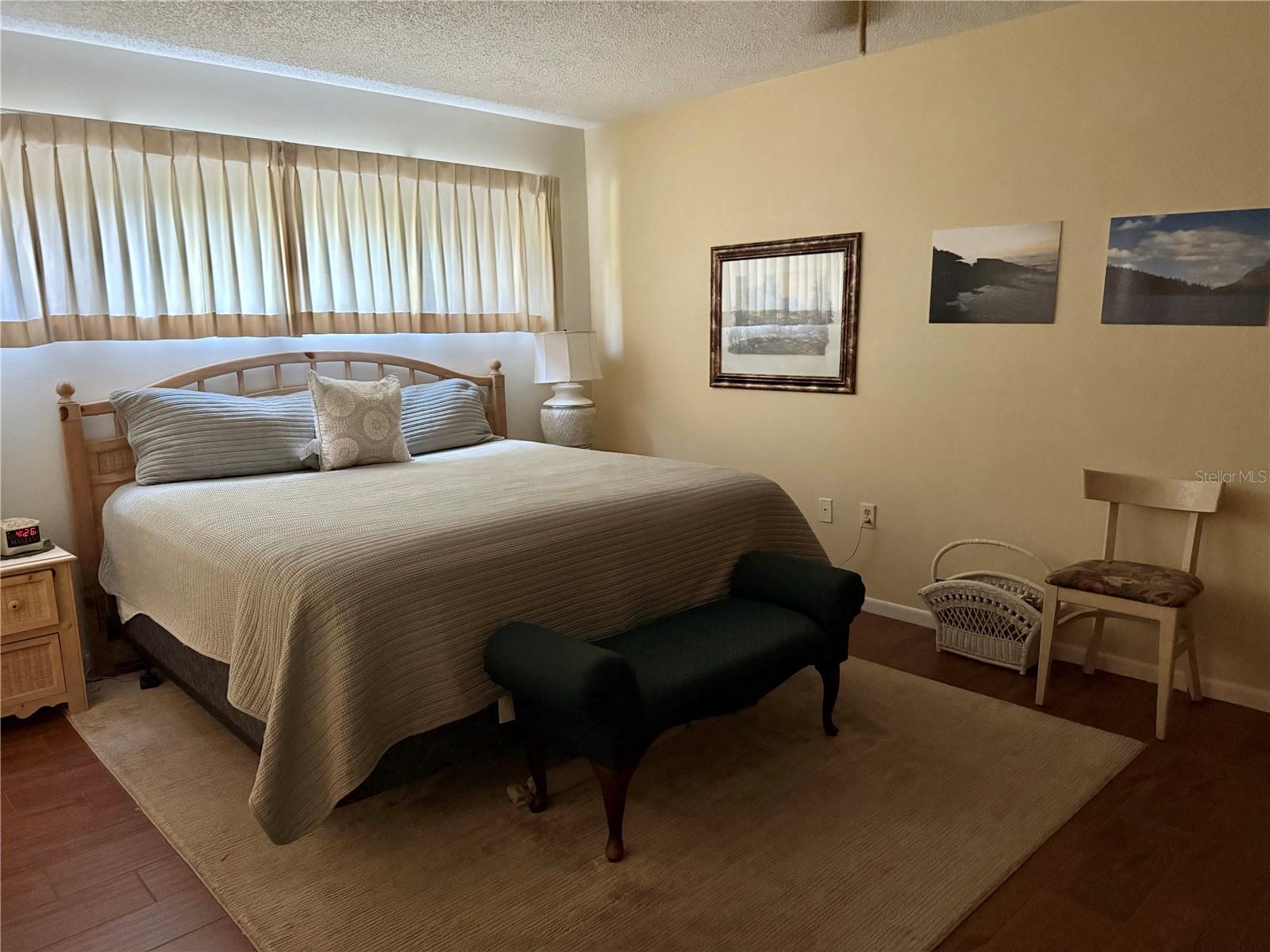Image 3 of 14 For 6000 Oak Creek Lane 6000