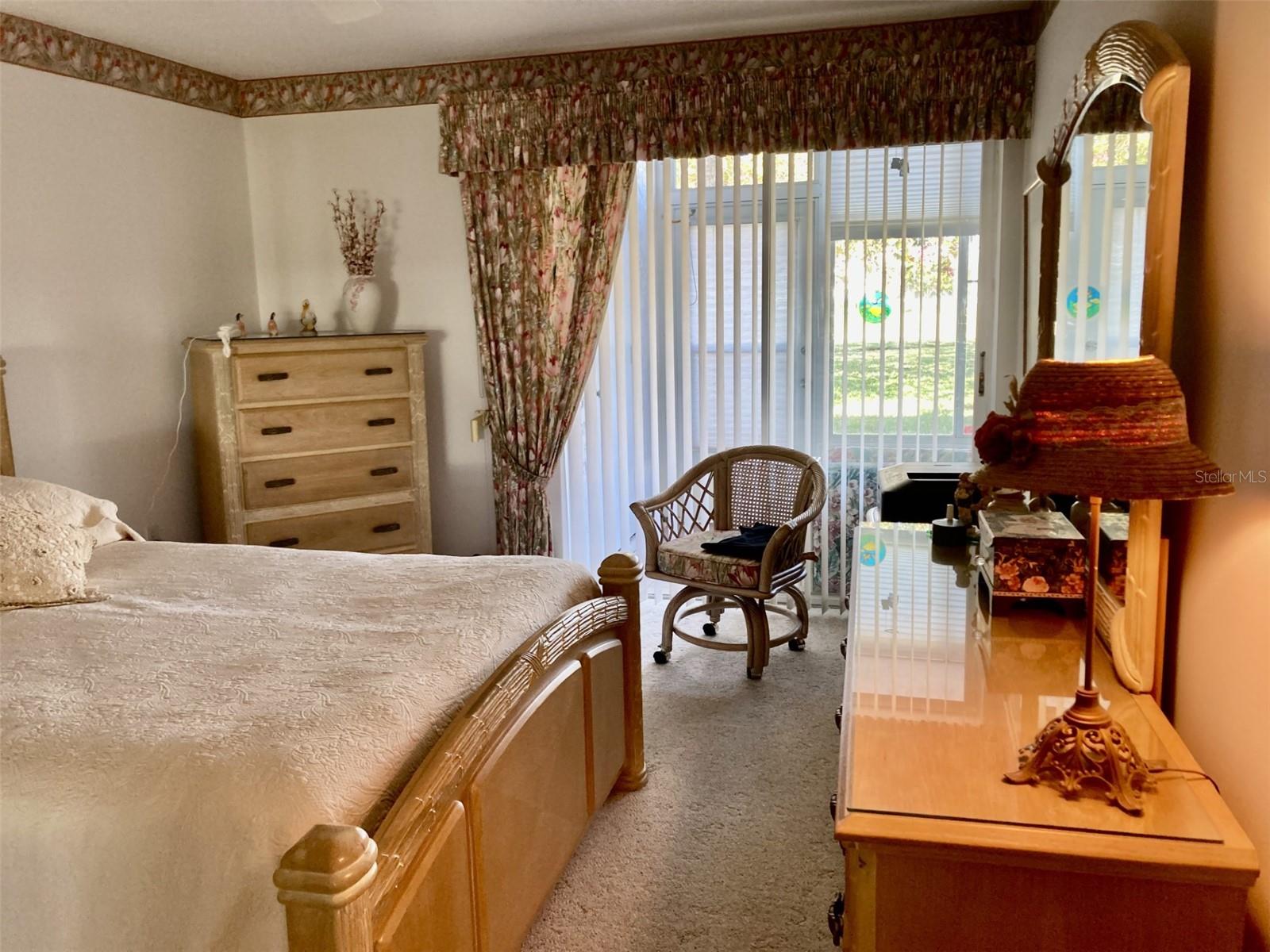 Image 10 of 25 For 103 47th Avenue Drive W 180