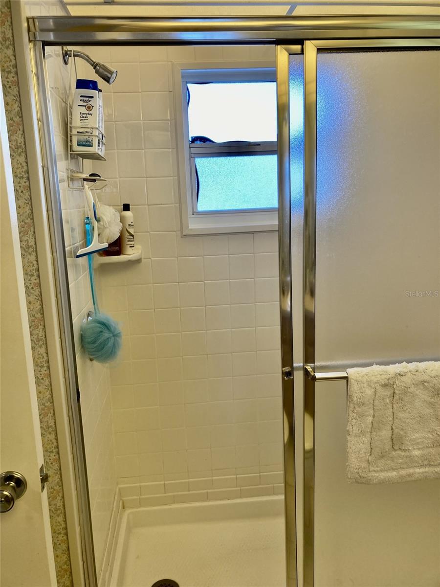 Image 11 of 25 For 103 47th Avenue Drive W 180