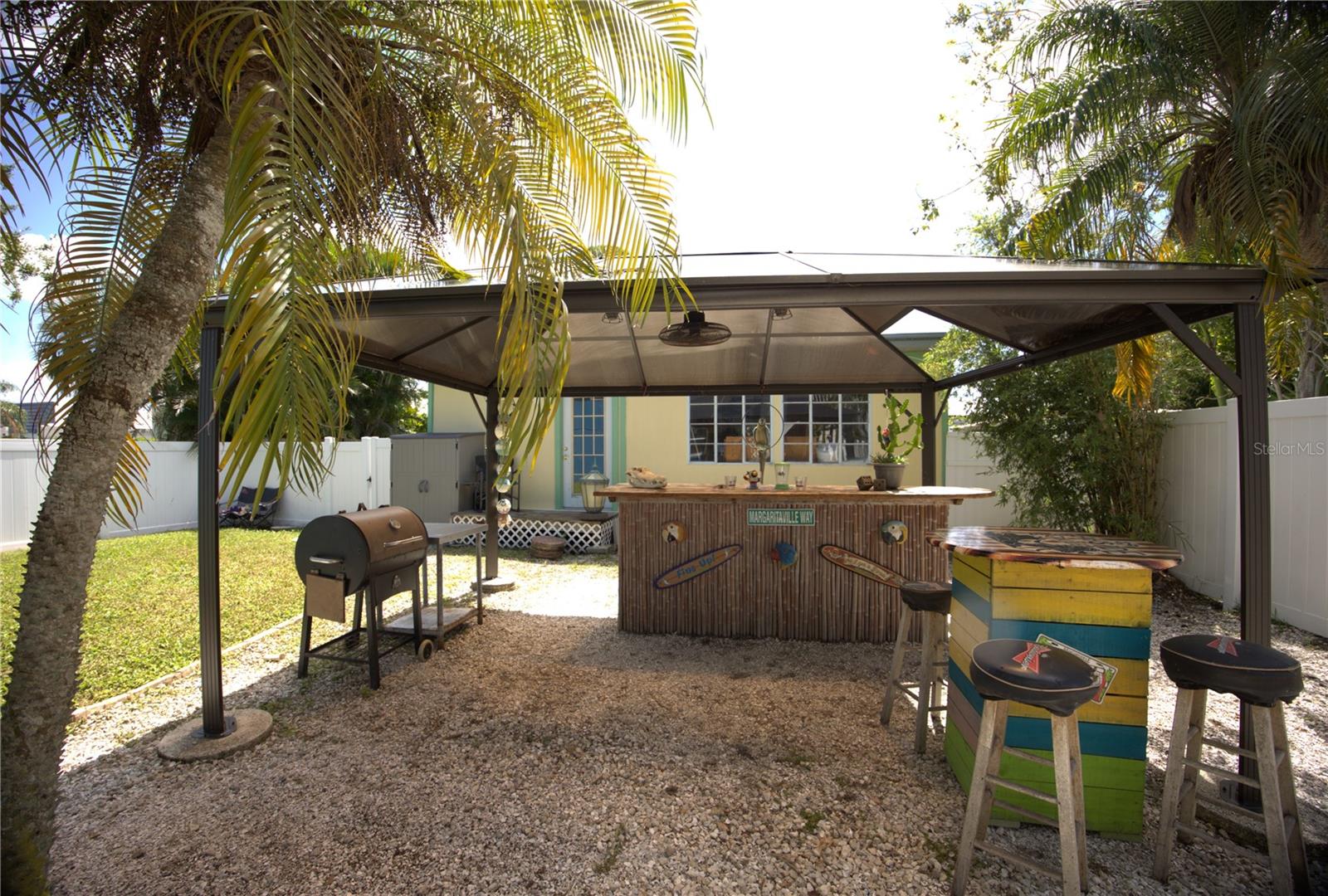 Image 22 of 30 For 113 Colonia Lane W
