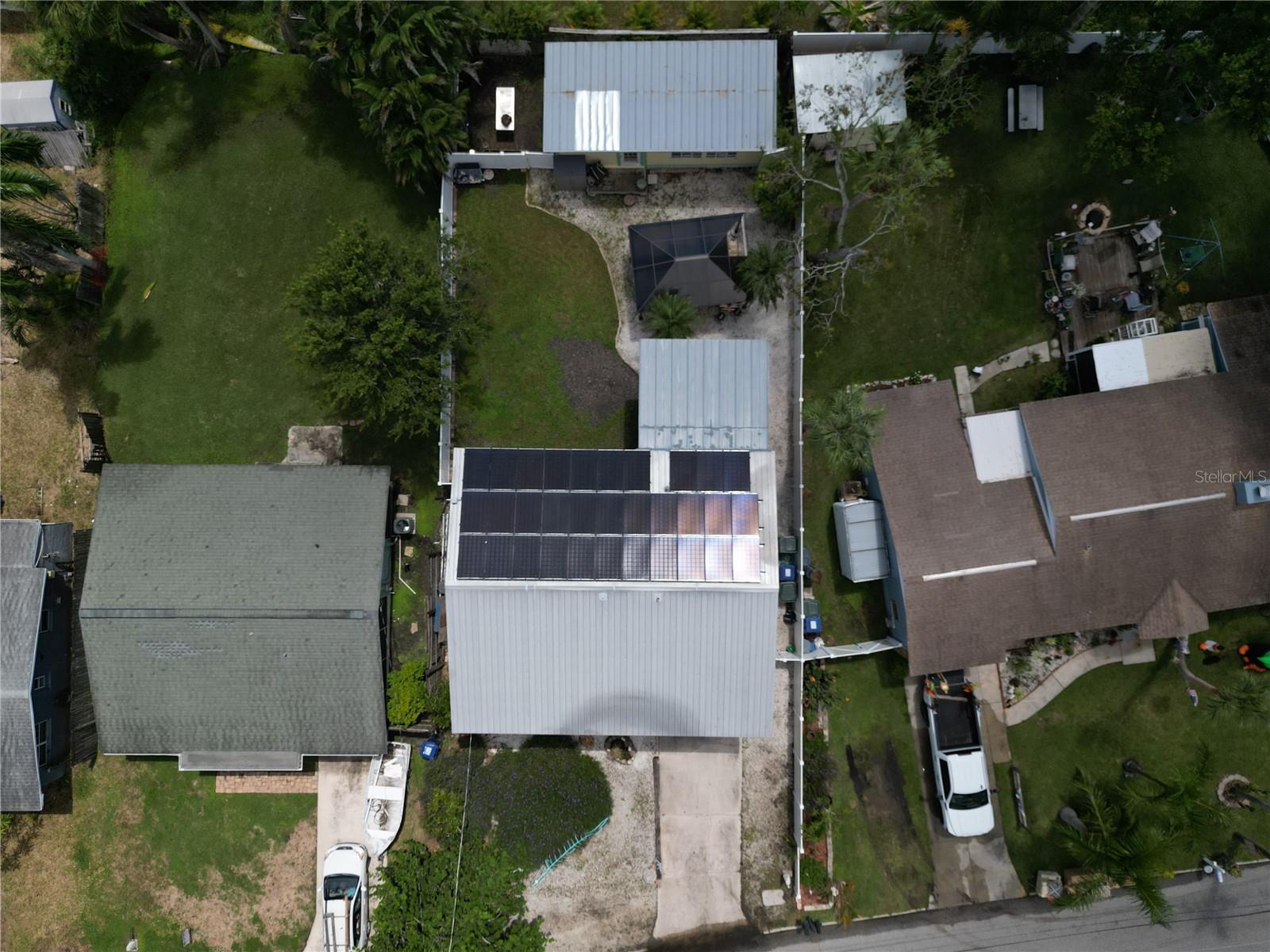 Image 26 of 30 For 113 Colonia Lane W