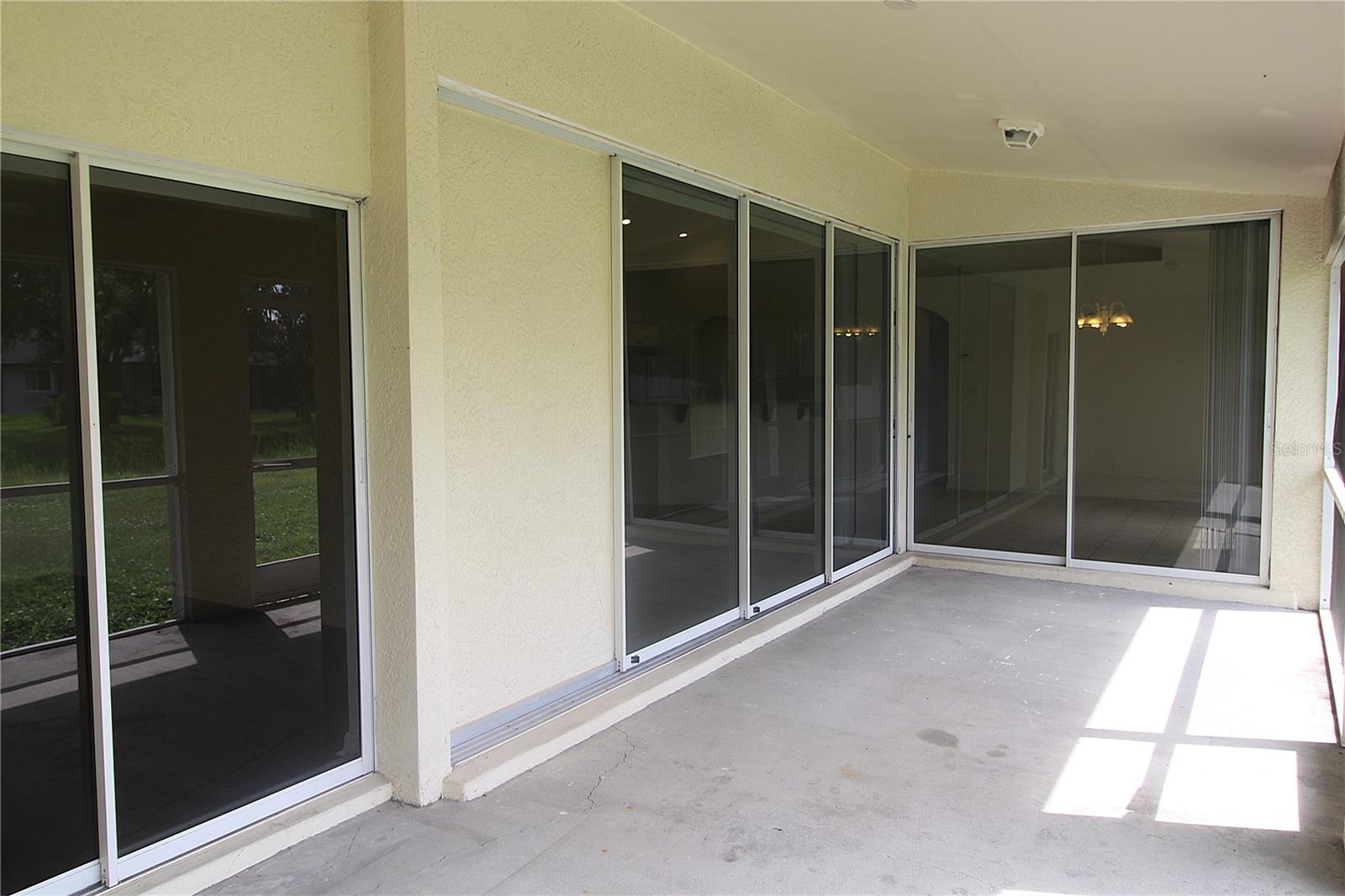 Image 20 of 25 For 1489 Exchange Avenue