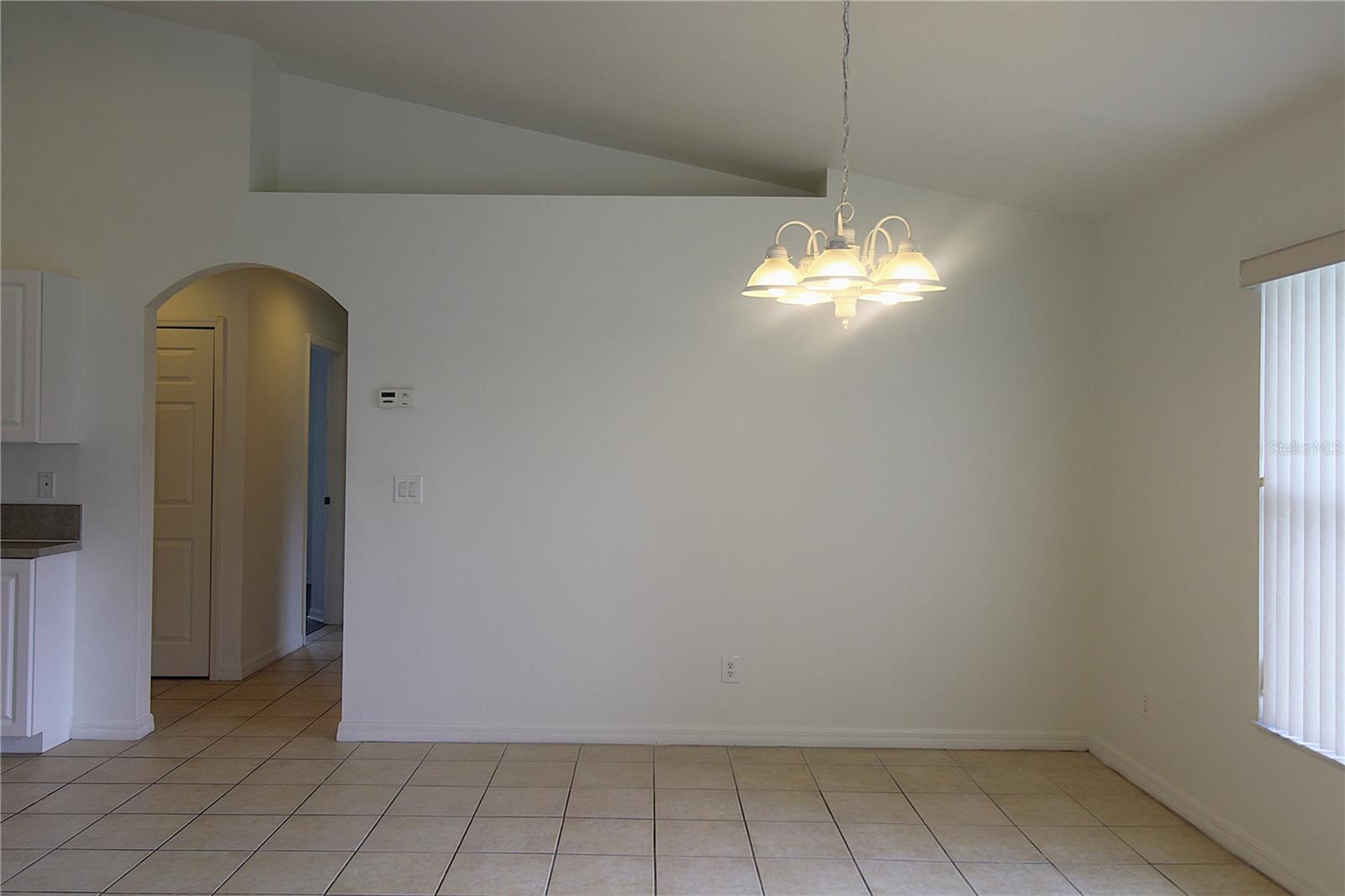 Image 4 of 25 For 1489 Exchange Avenue