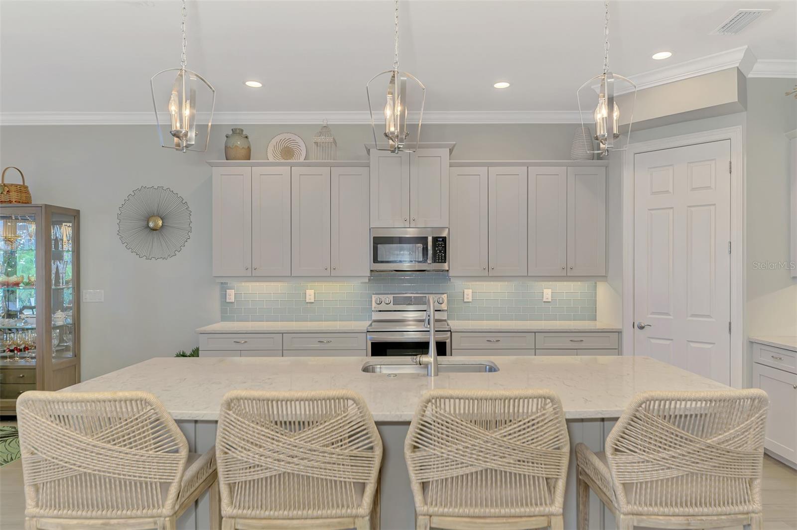 Image 22 of 99 For 259 Toscavilla Boulevard