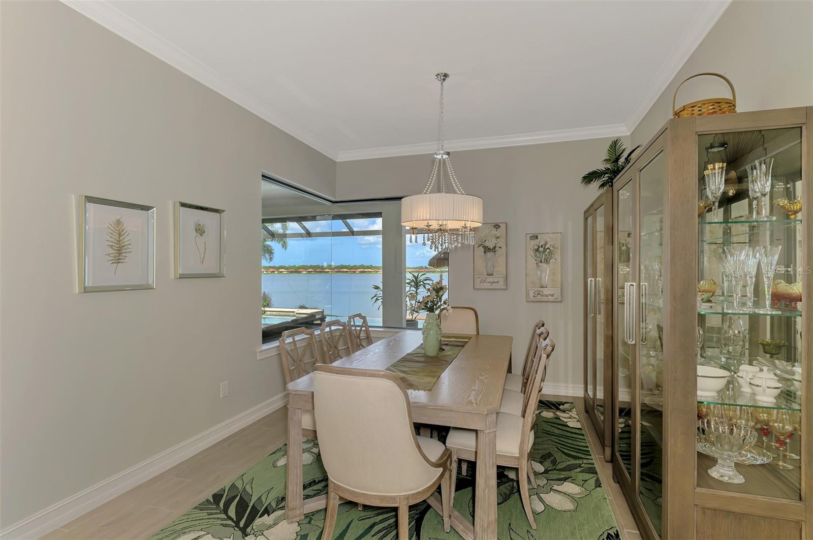 Image 29 of 99 For 259 Toscavilla Boulevard