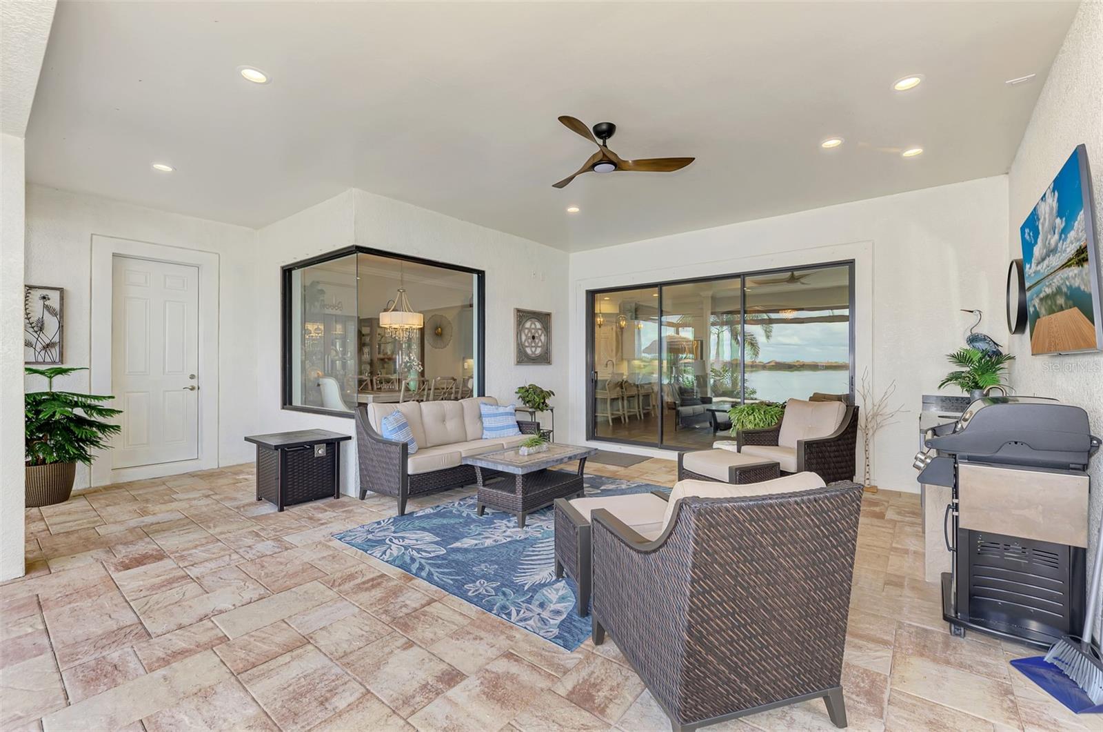 Image 60 of 99 For 259 Toscavilla Boulevard