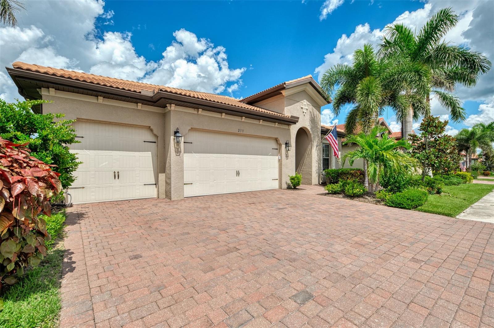 Image 7 of 99 For 259 Toscavilla Boulevard