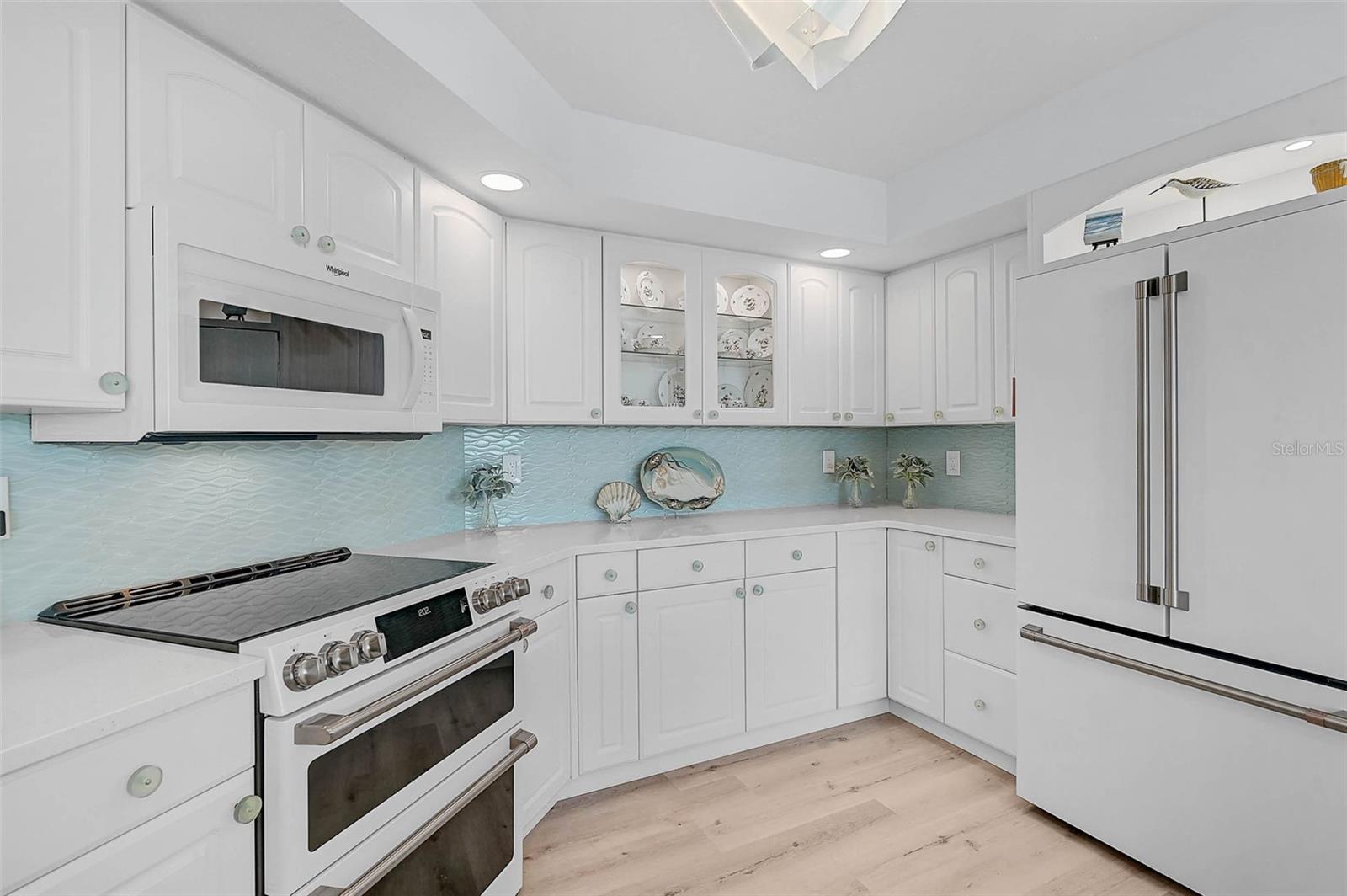 Image 10 of 58 For 888 Blvd Of The Arts  1704