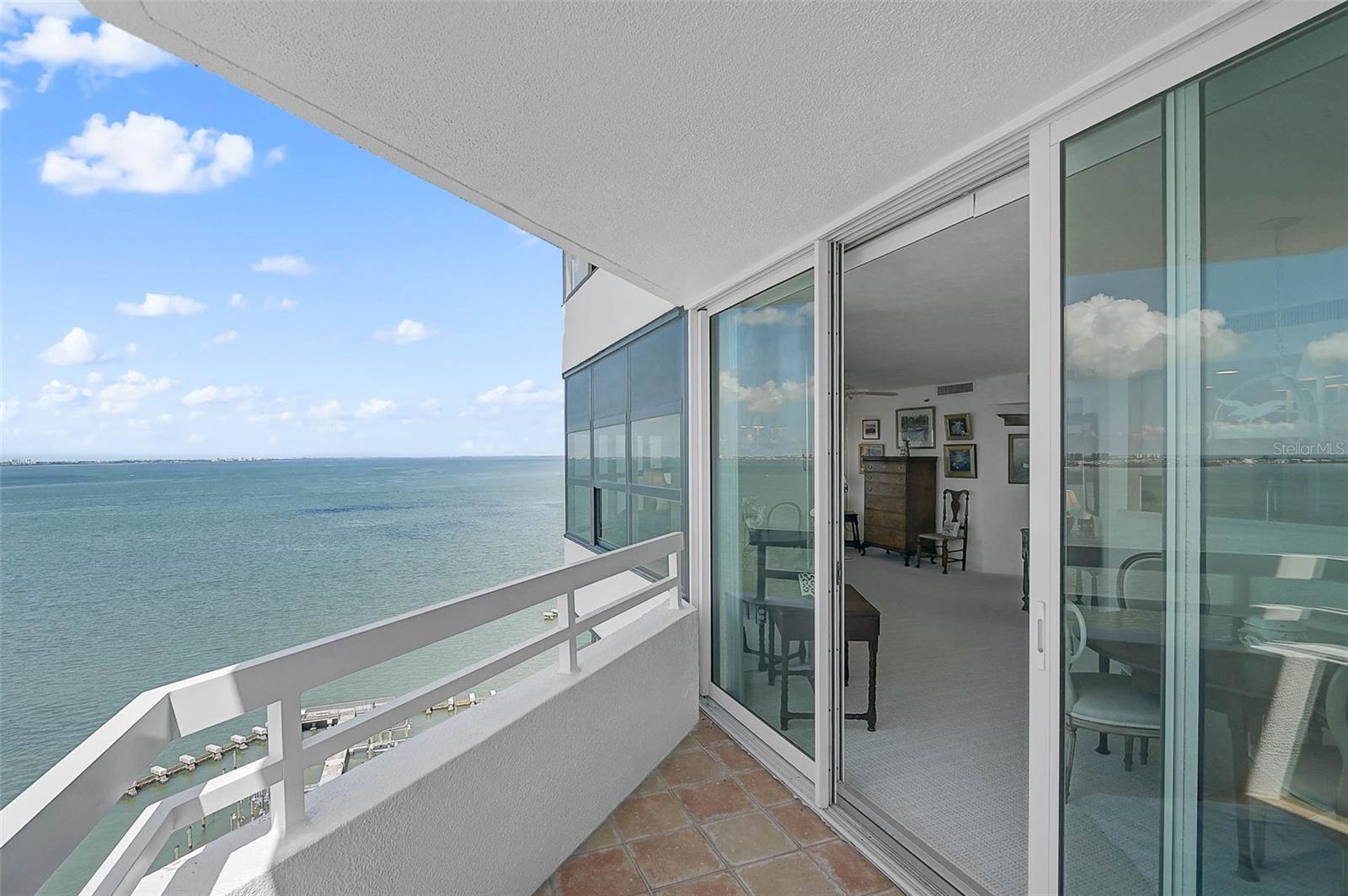 Image 31 of 58 For 888 Blvd Of The Arts  1704