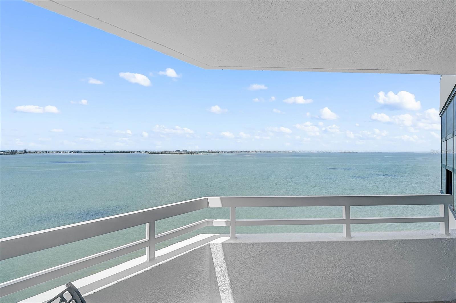 Image 34 of 58 For 888 Blvd Of The Arts  1704