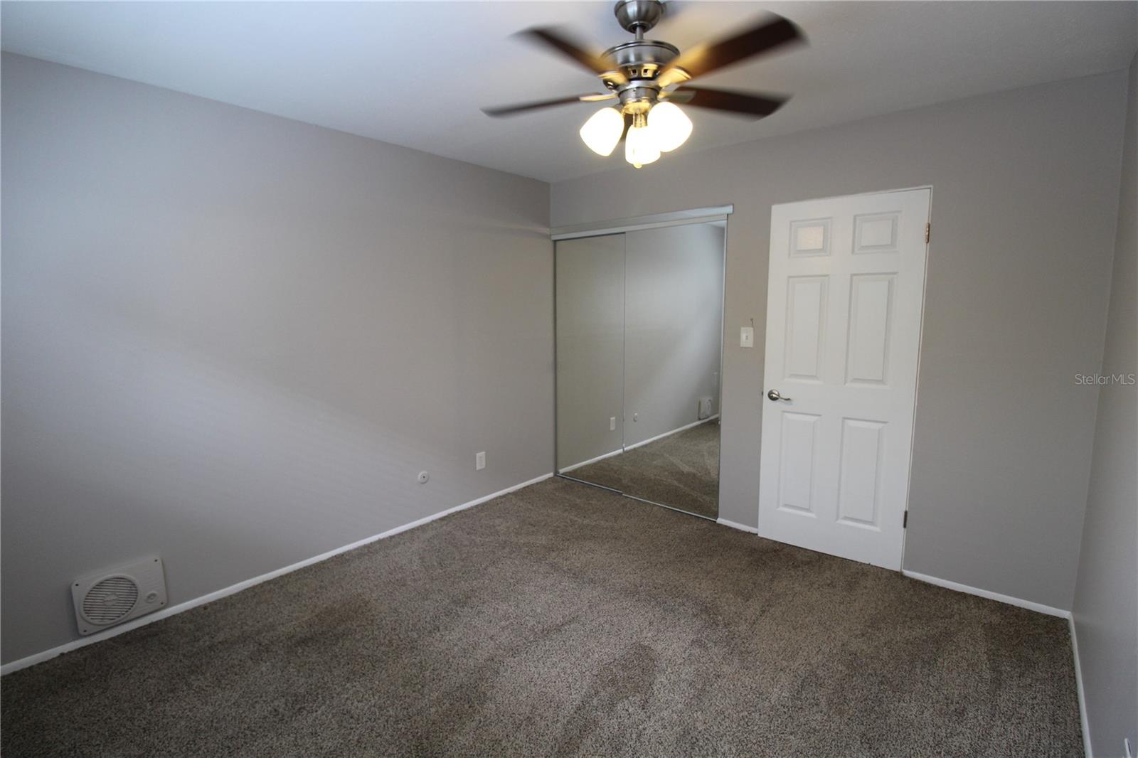 Image 7 of 18 For 3001 Bee Ridge Road 106
