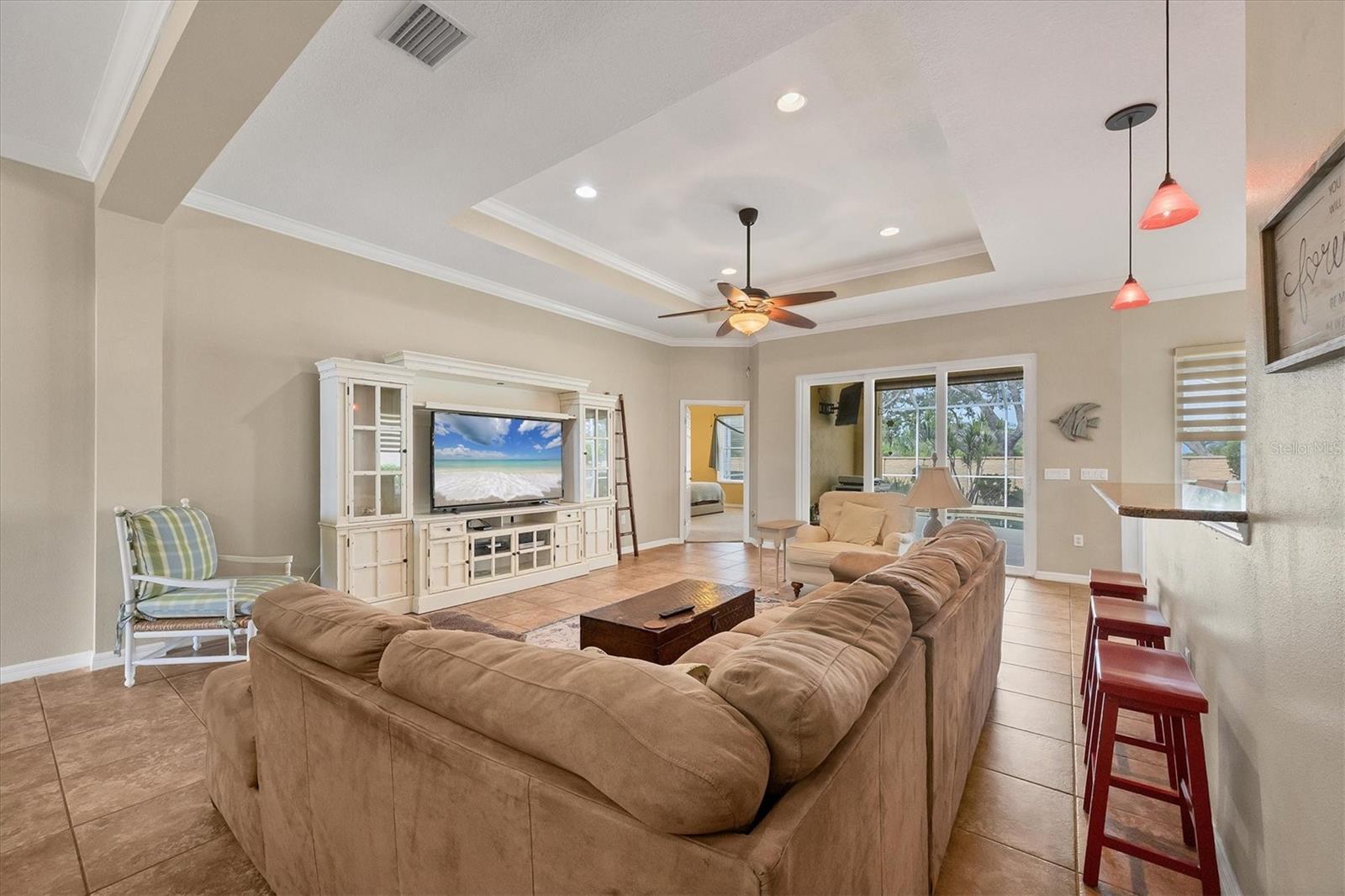 Listing photo id 10 for 3624 Summerwind Circle