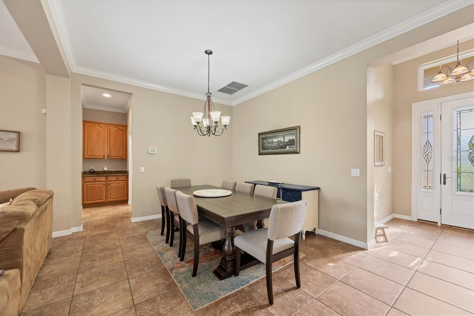 Listing photo id 19 for 3624 Summerwind Circle