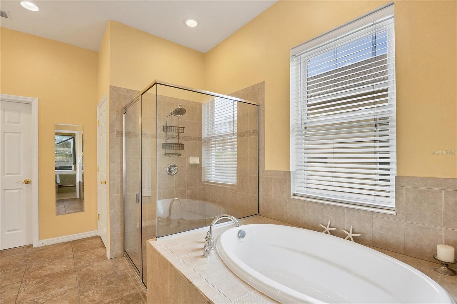 Listing photo id 26 for 3624 Summerwind Circle