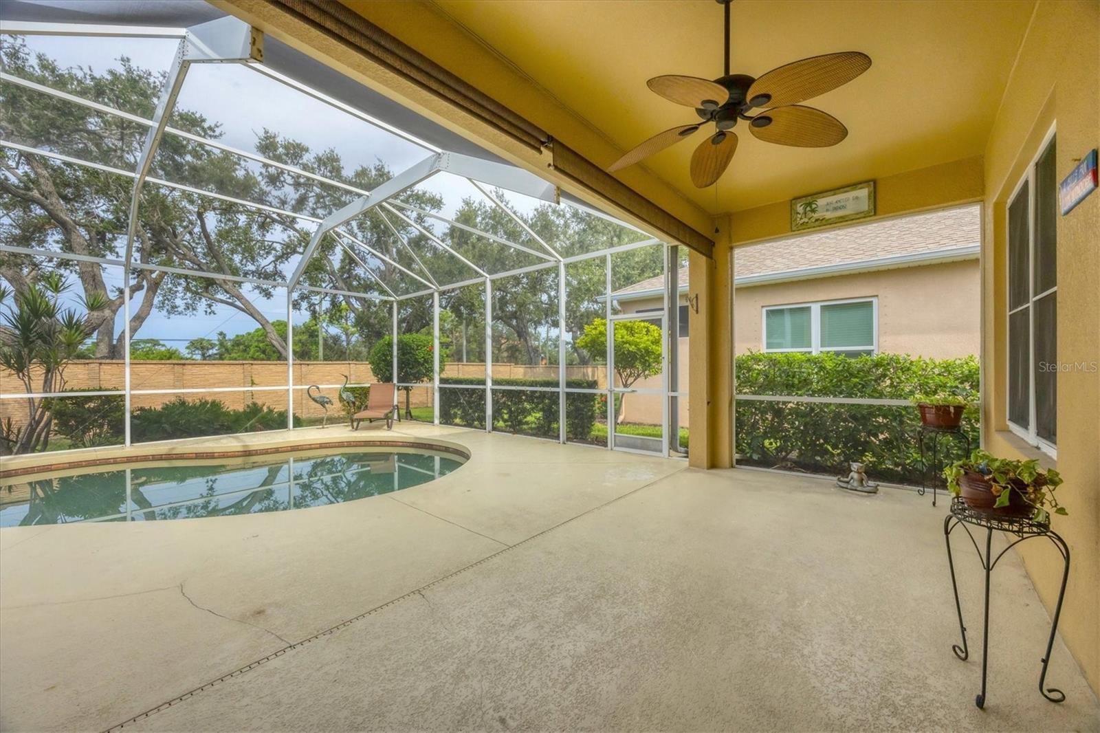 Listing photo id 32 for 3624 Summerwind Circle