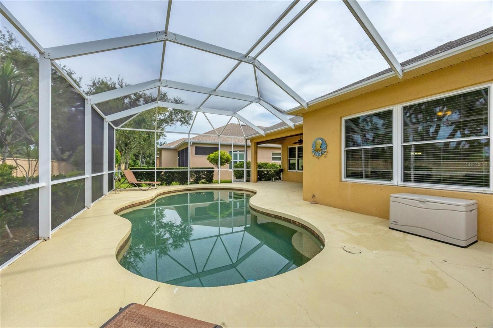 Listing photo id 37 for 3624 Summerwind Circle