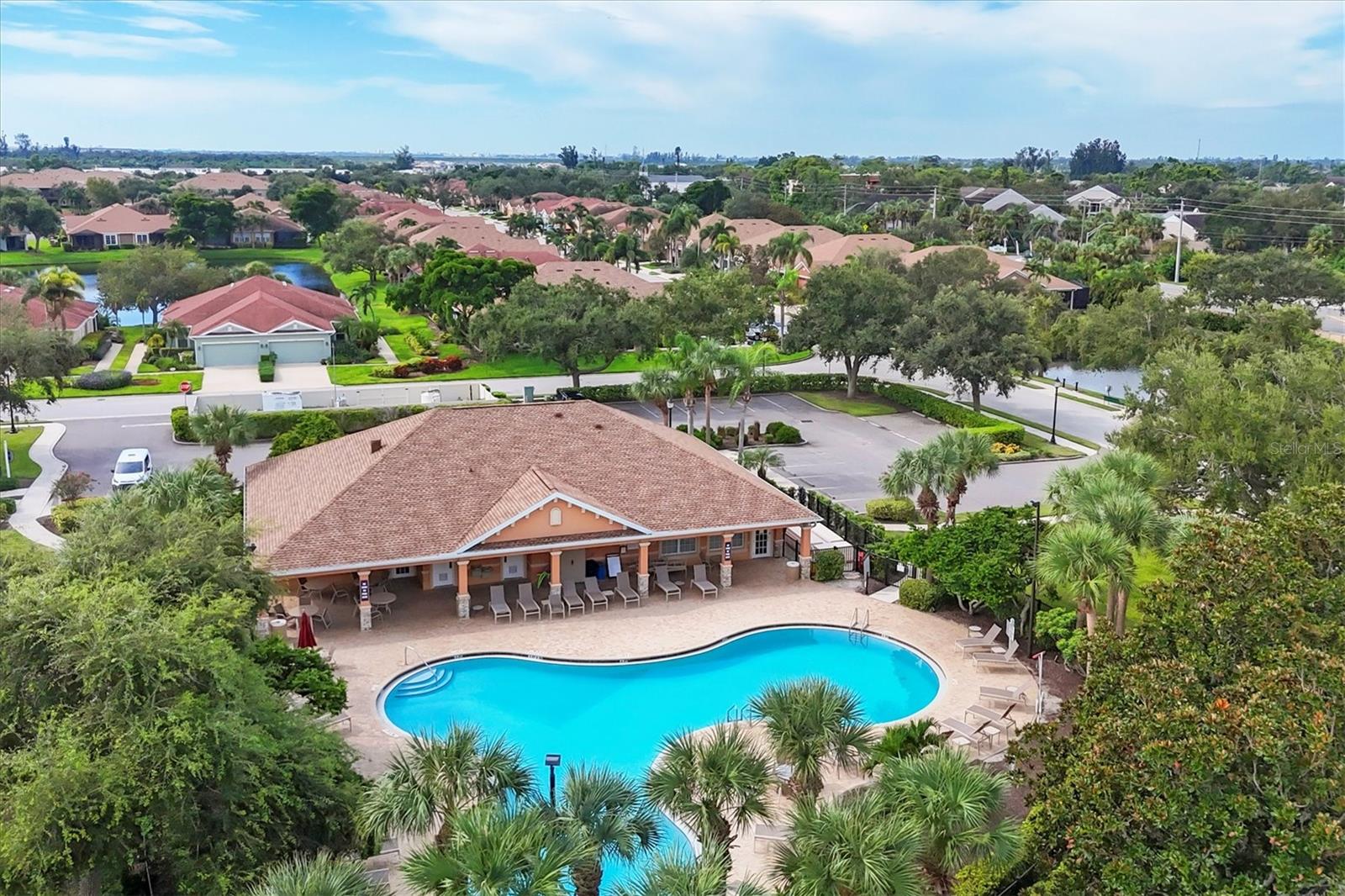 Listing photo id 60 for 3624 Summerwind Circle