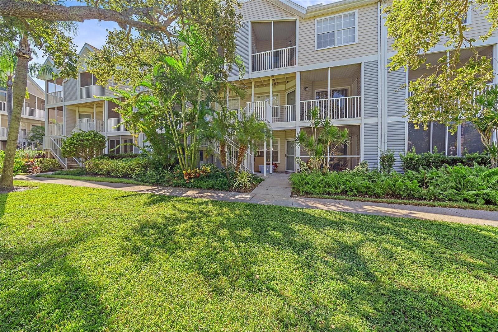 Image 2 of 32 For 850 Tamiami Trail 207