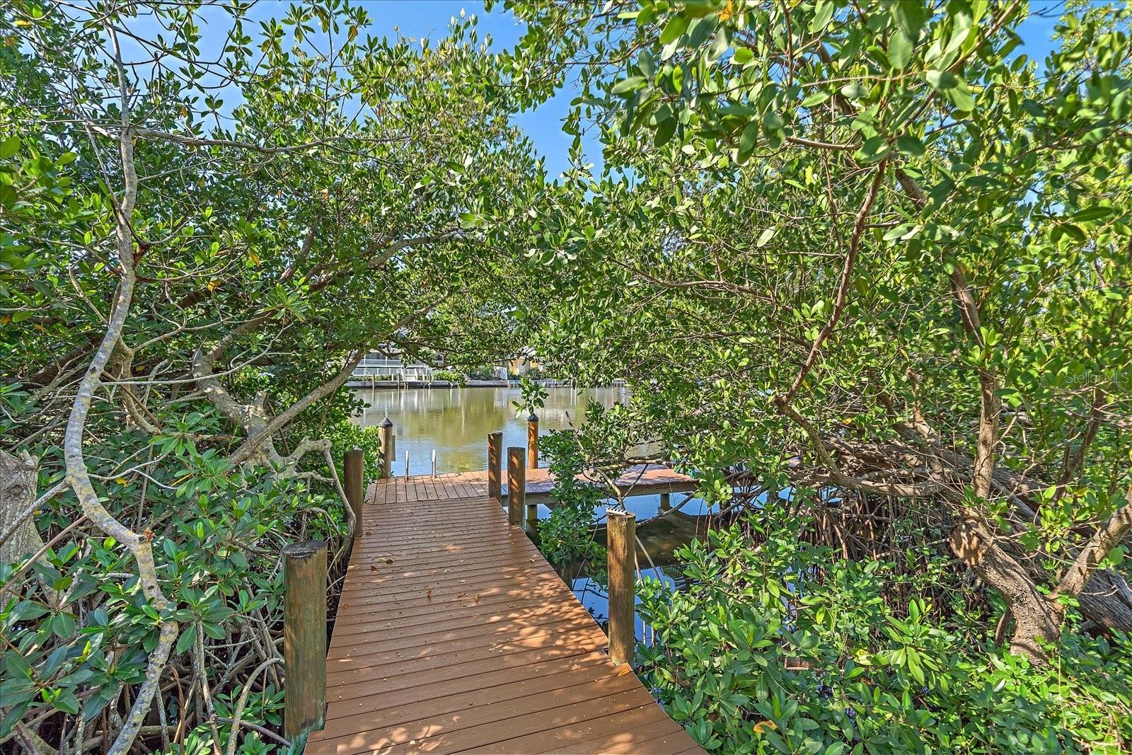 Image 30 of 32 For 850 Tamiami Trail 207