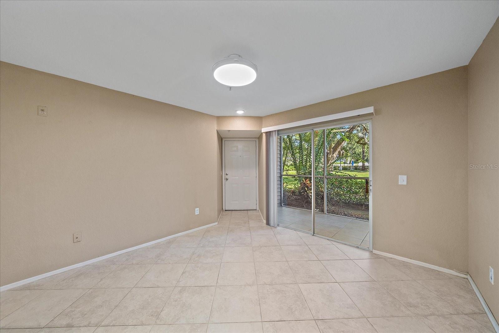 Image 5 of 32 For 850 Tamiami Trail 207