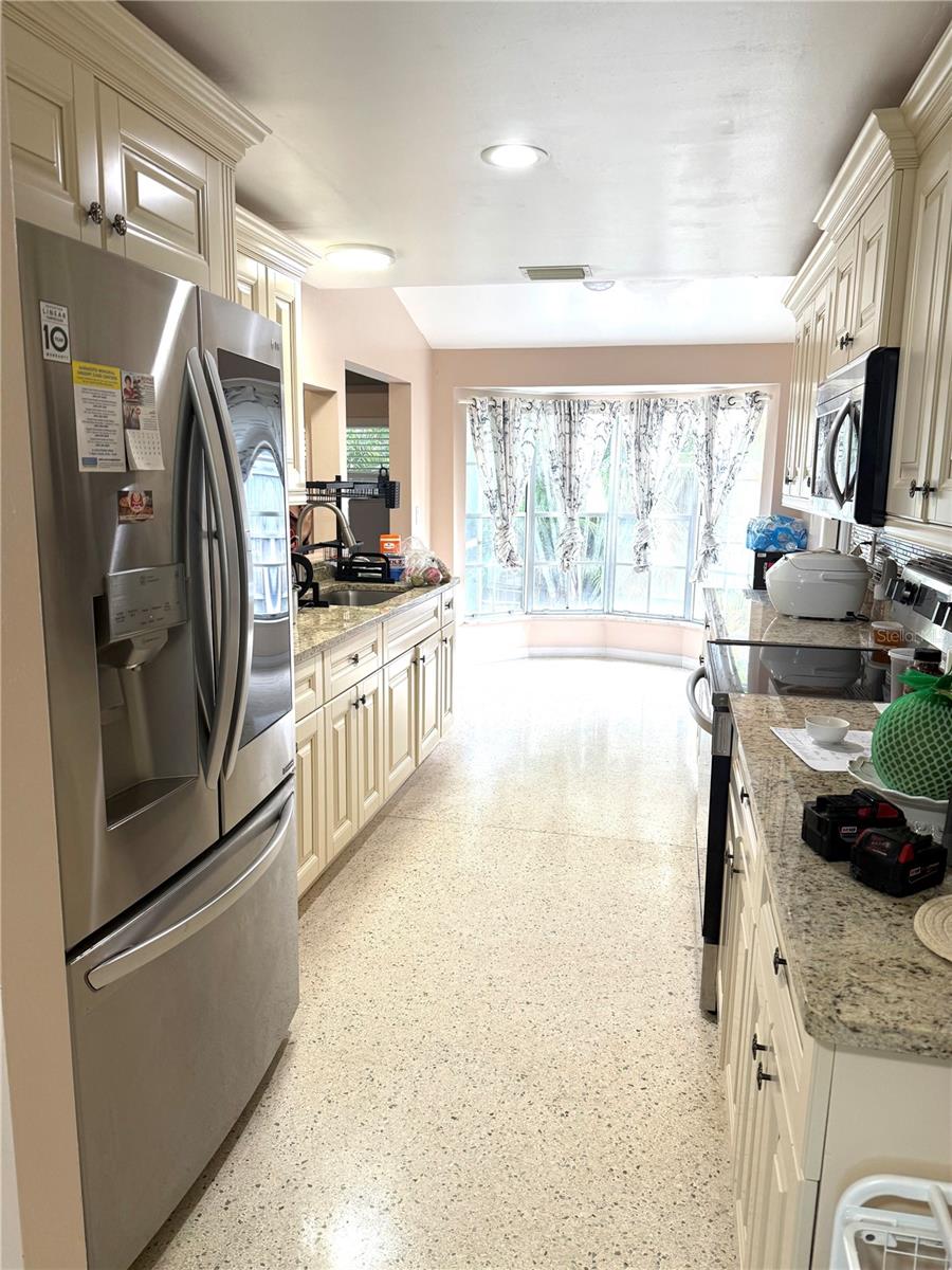 Image 8 of 19 For 4227 Olive Avenue