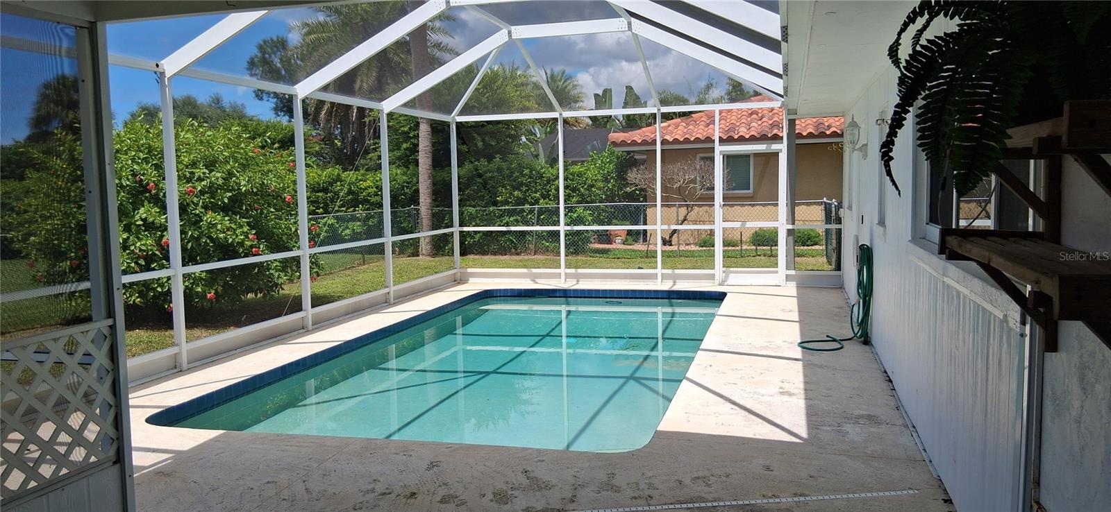 Image 4 of 5 For 441 Rubens Drive E