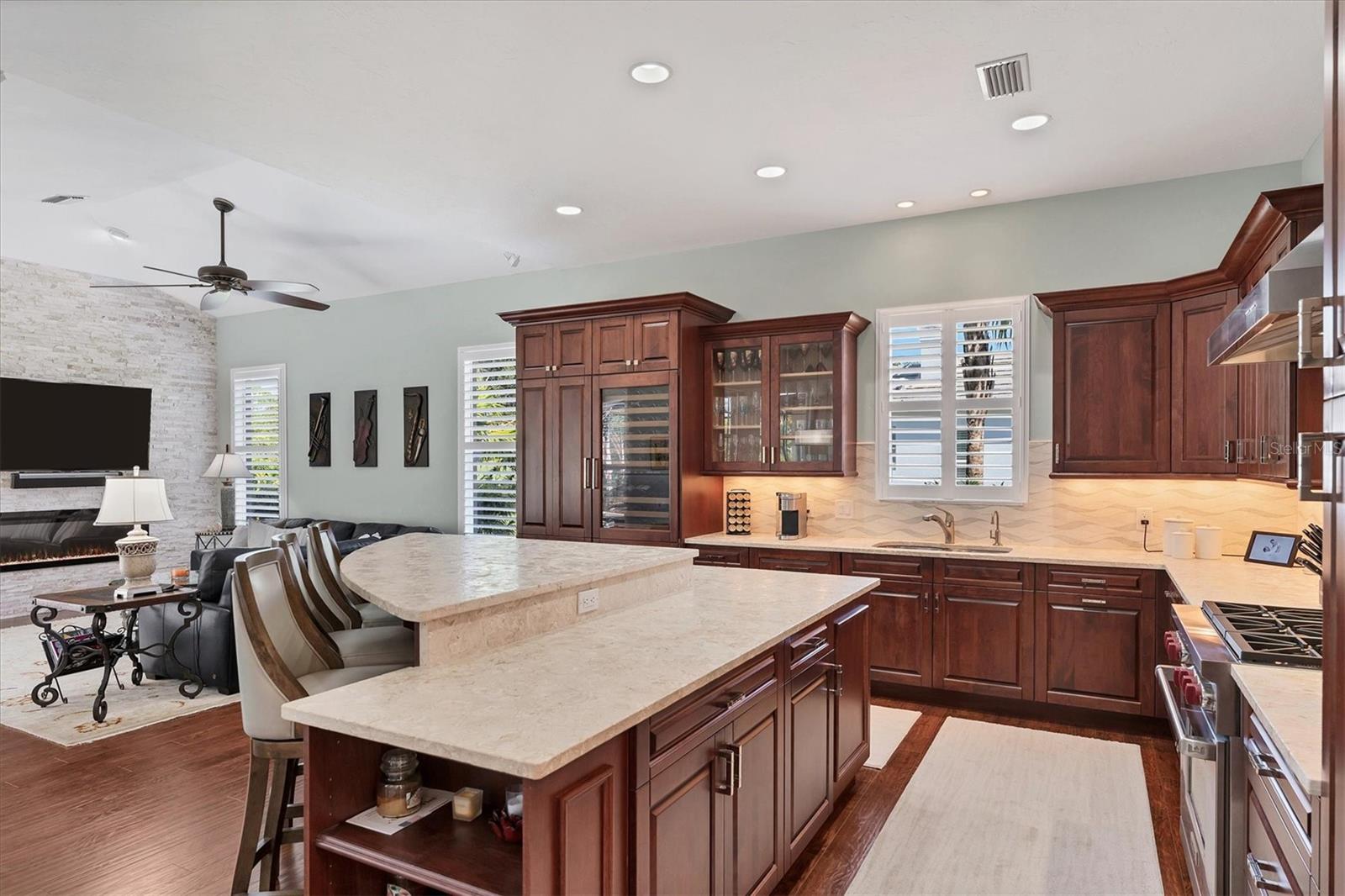 Image 19 of 62 For 8214 Regents Court