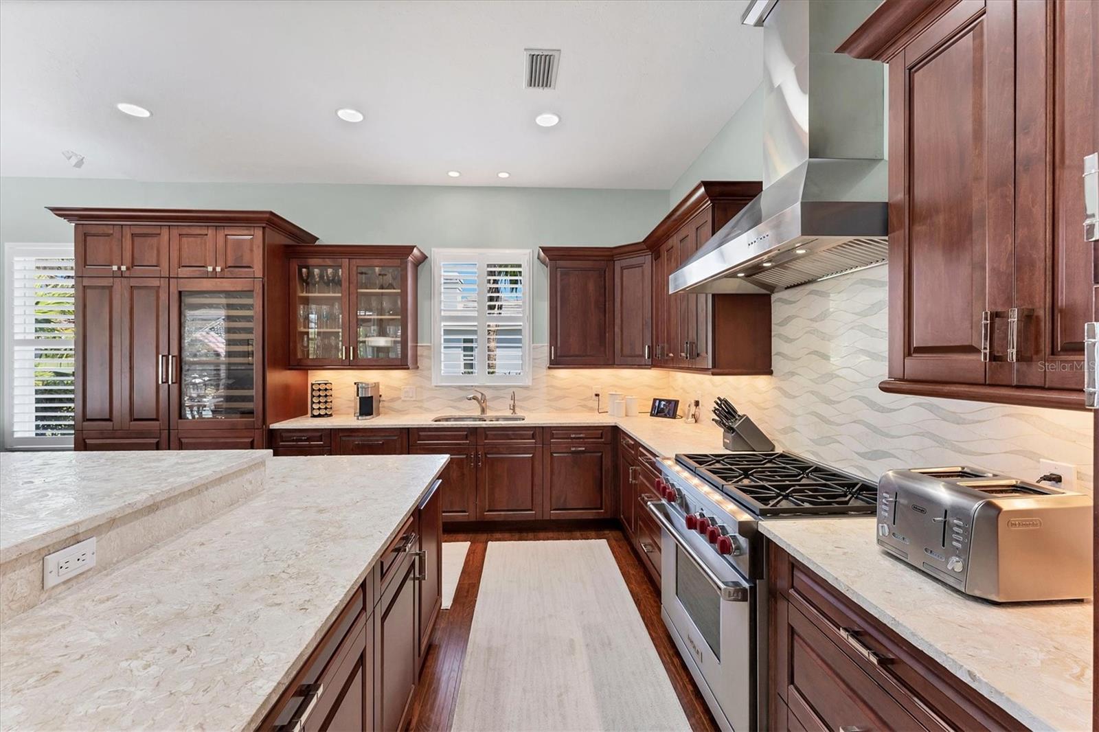 Image 22 of 62 For 8214 Regents Court