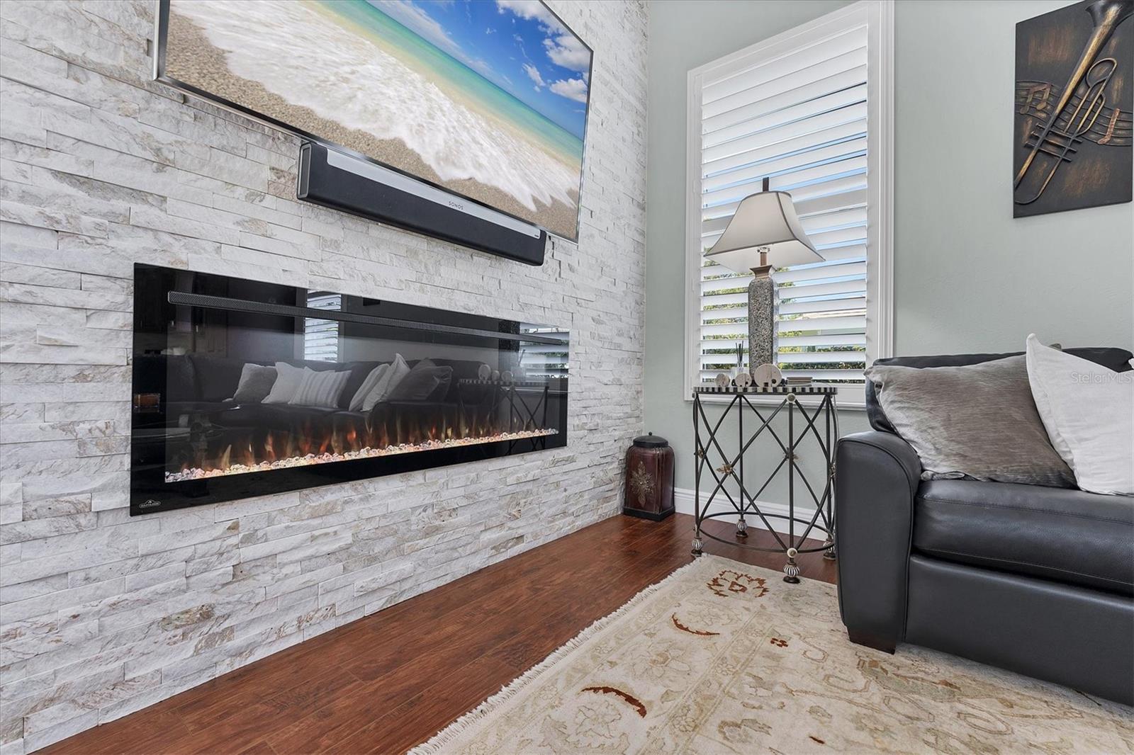 Image 32 of 62 For 8214 Regents Court