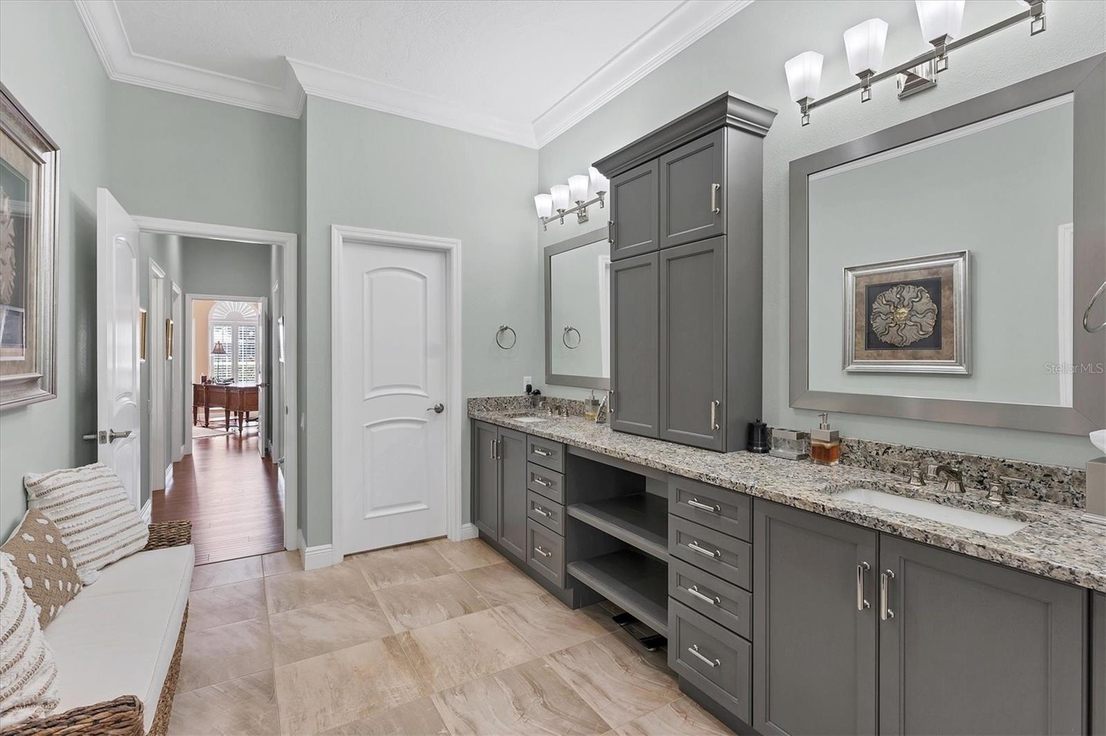 Image 38 of 62 For 8214 Regents Court