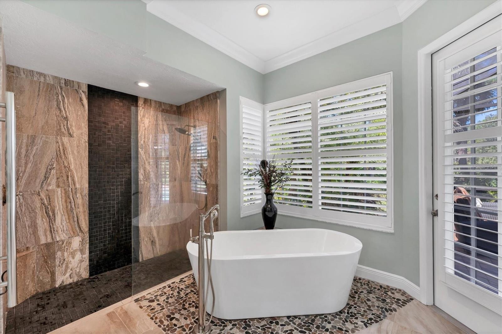 Image 39 of 62 For 8214 Regents Court