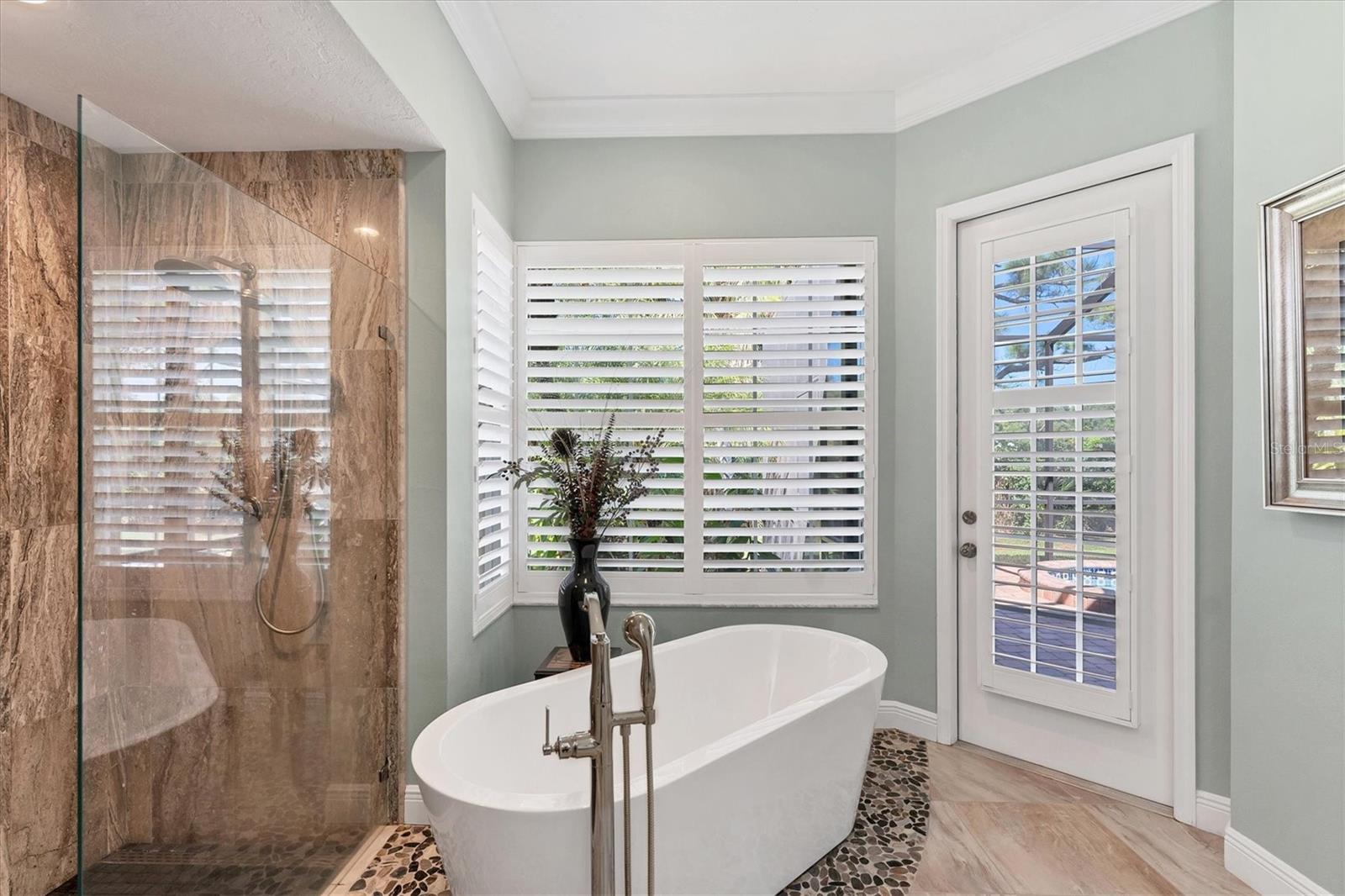 Image 40 of 62 For 8214 Regents Court