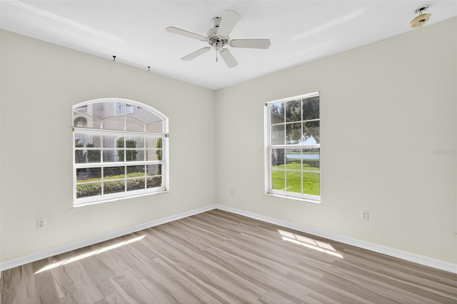 Image 18 of 28 For 11644 Egret Circle 701