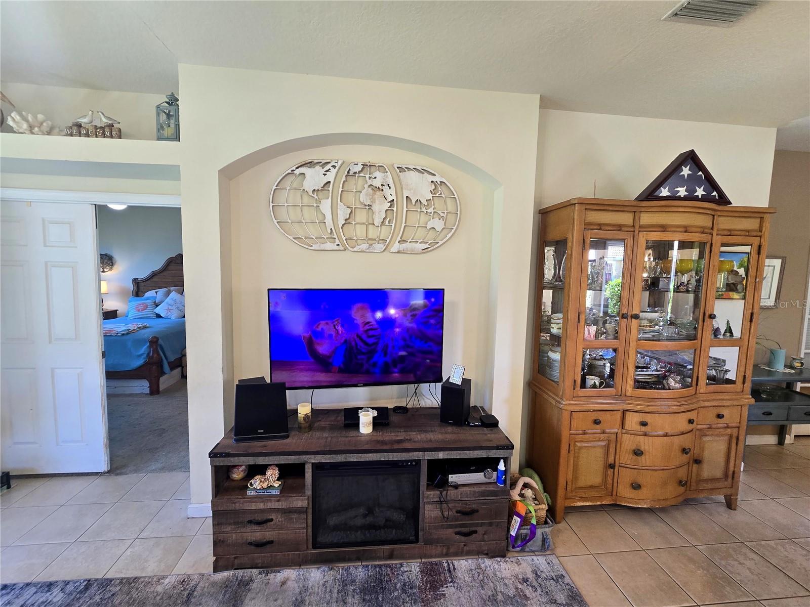 Image 17 of 32 For 9007 Vista Verde Drive